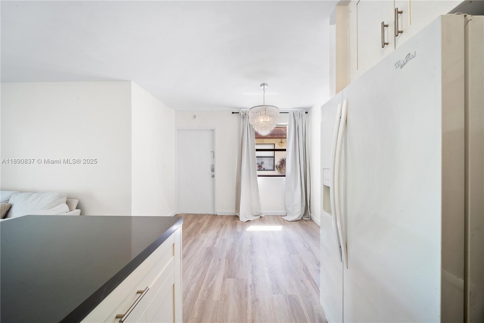 MCARTHUR PARK MISTY LK CO - Residential Lease