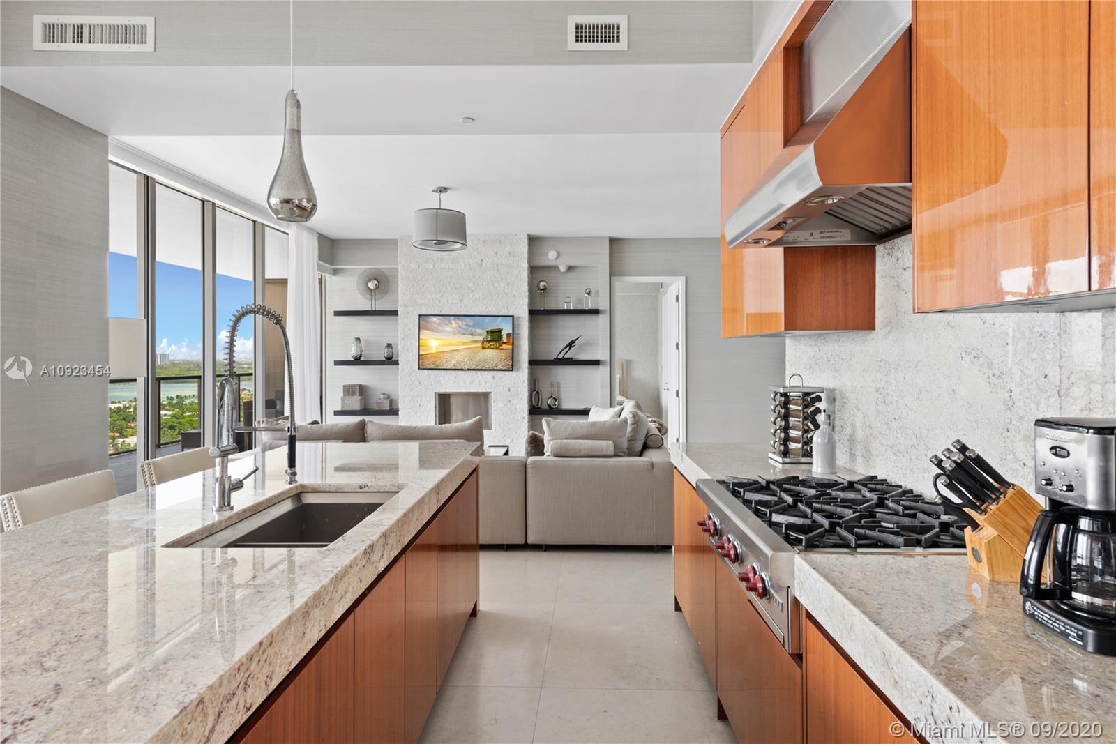 BAL HARBOUR SOUTH - Residential