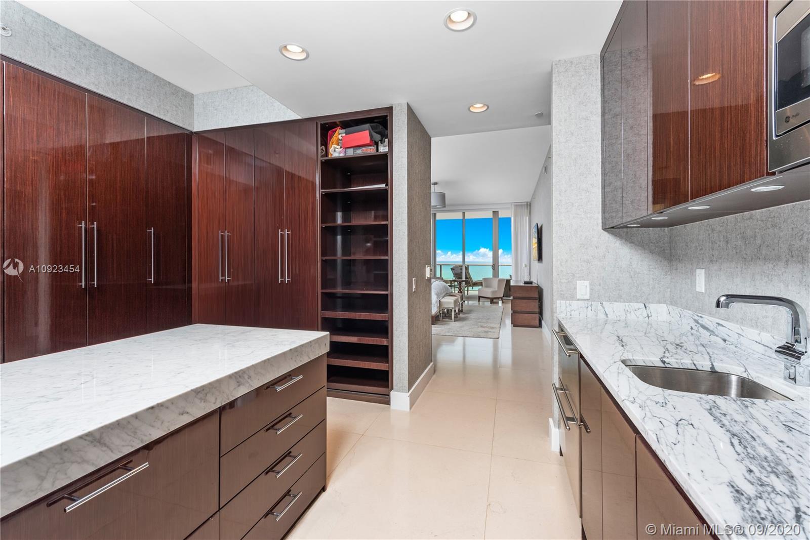 BAL HARBOUR SOUTH - Residential