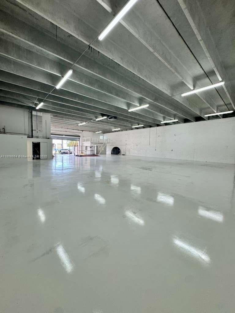 8475 NW 29th St