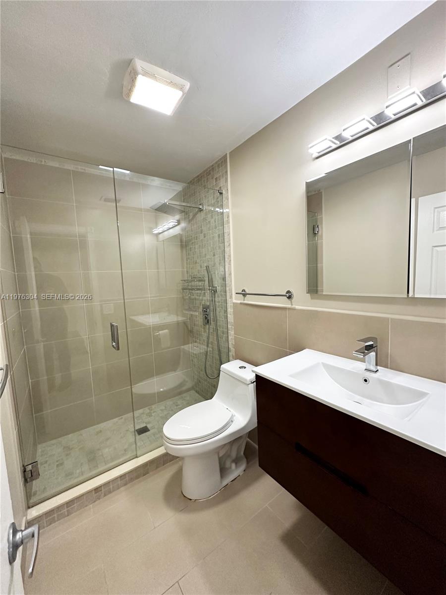 AVON ISLES - Residential Lease