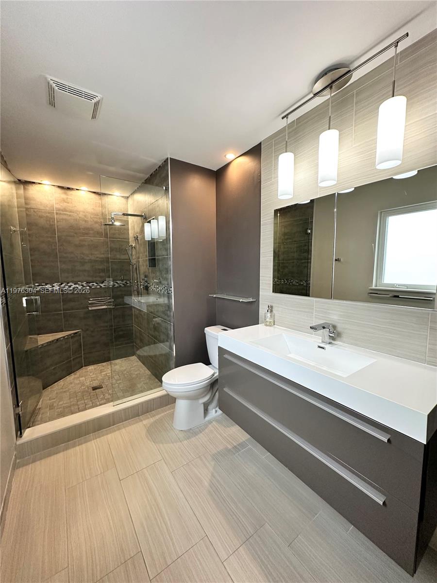 AVON ISLES - Residential Lease