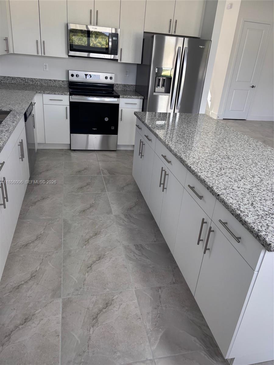 HIGHLAND ESTATES - Residential