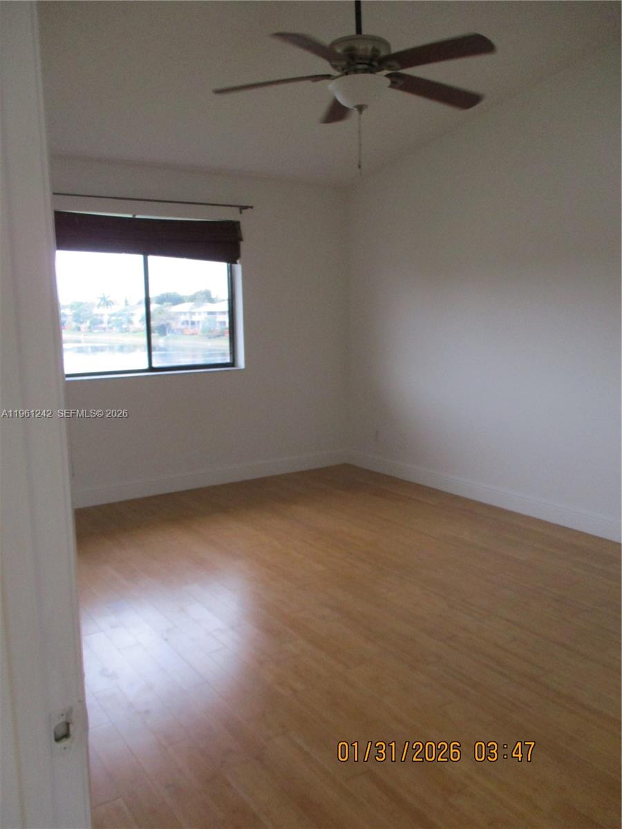 MIRA LAGO CONDO - Residential