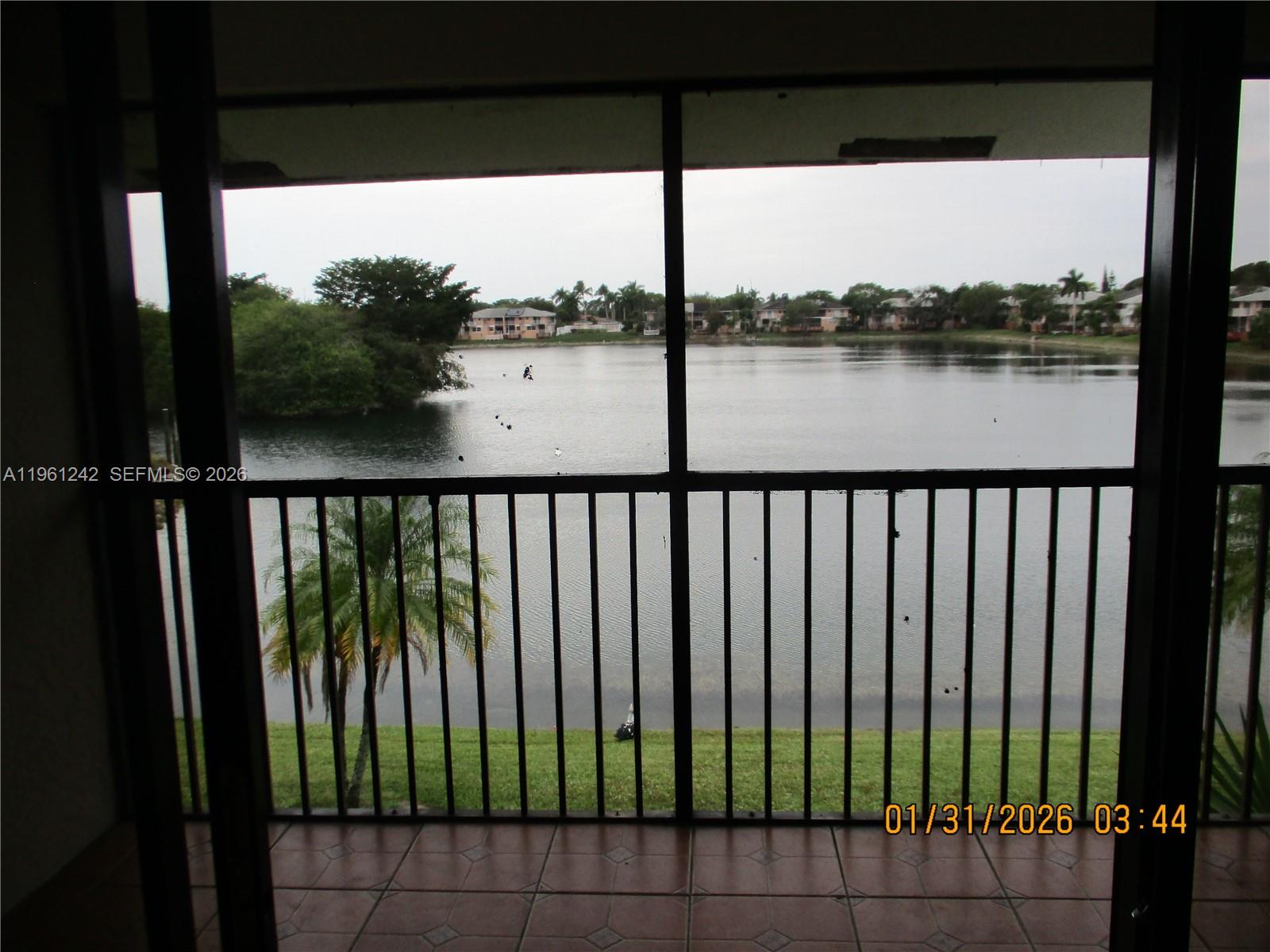 MIRA LAGO CONDO - Residential