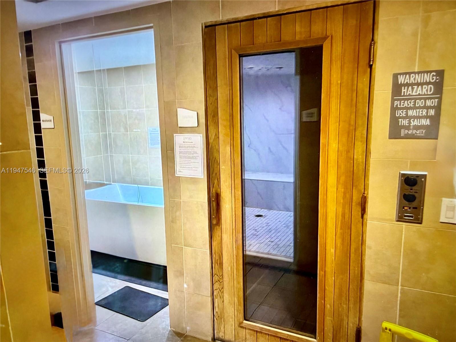 INFINITY AT BRICKELL COND - Residential