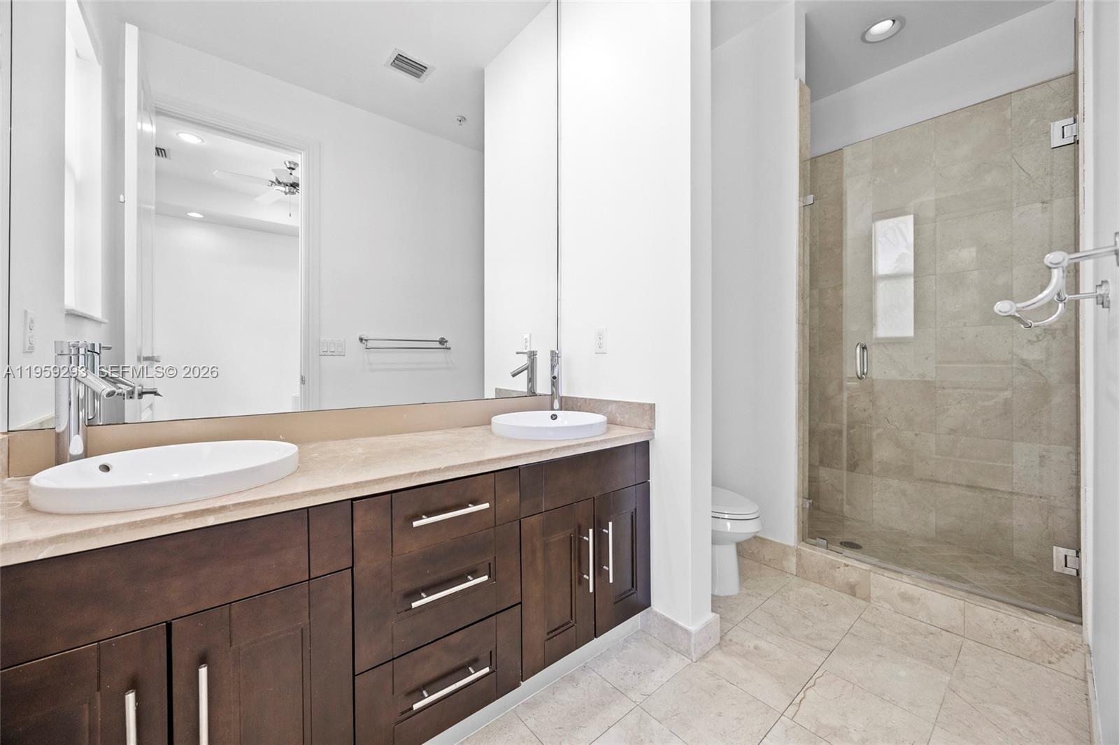 PENINSULA ON THE INTRACOA - Residential