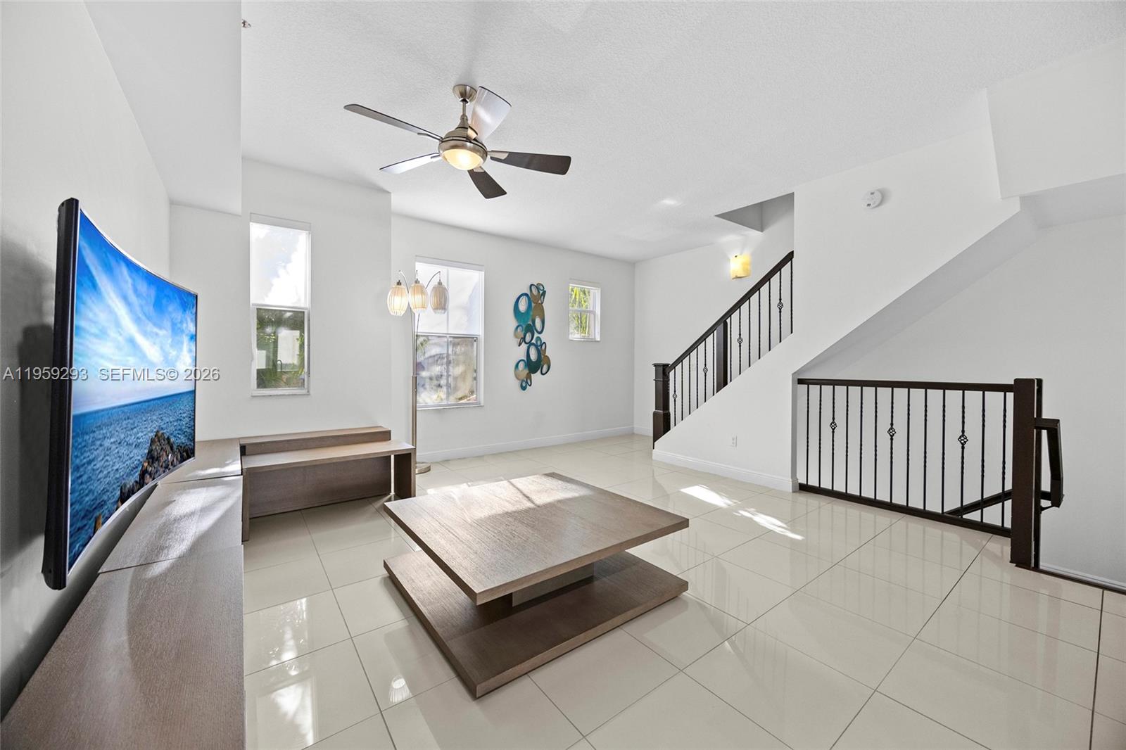 PENINSULA ON THE INTRACOA - Residential