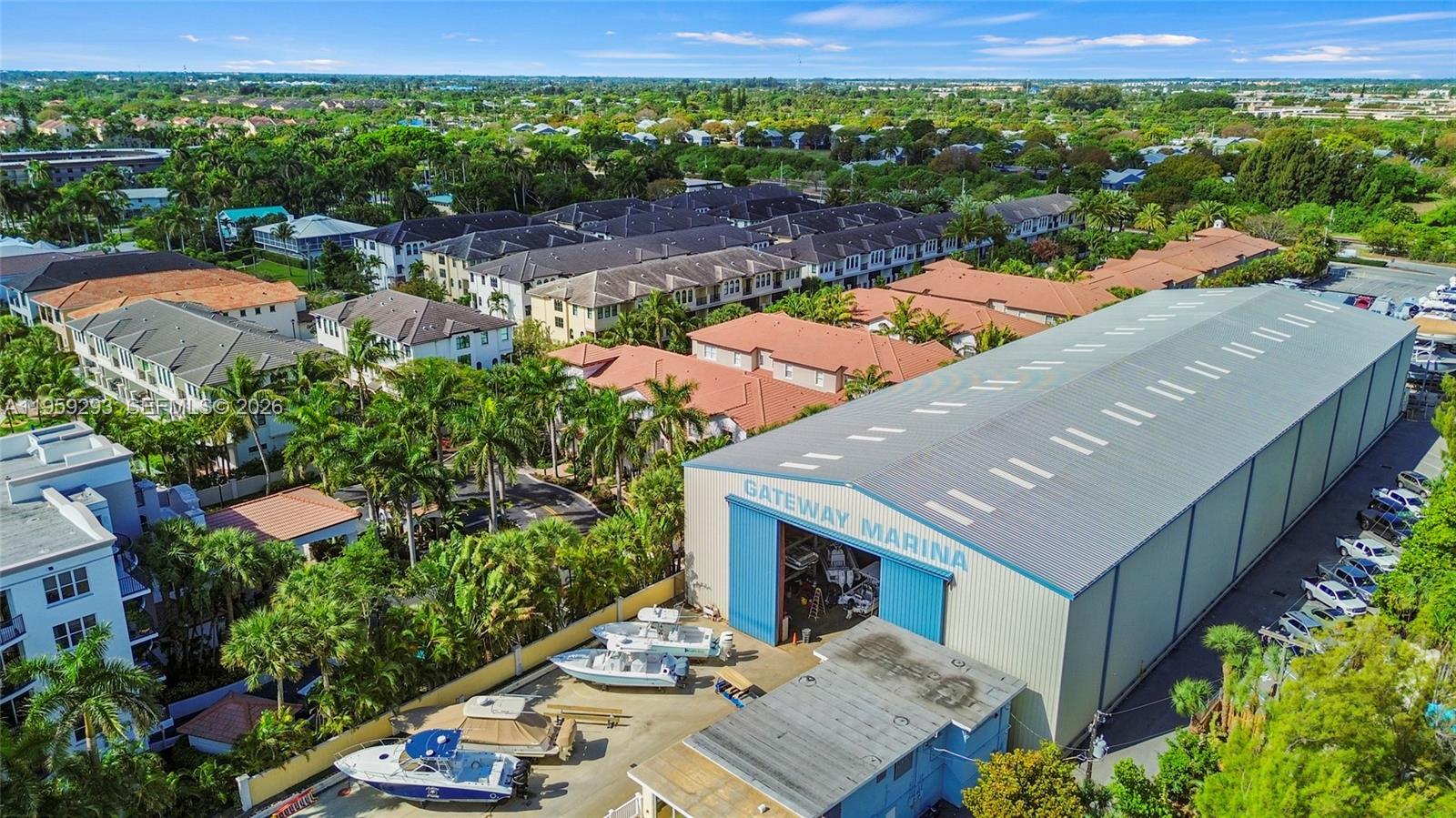 PENINSULA ON THE INTRACOA - Residential