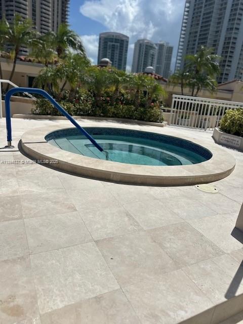 TURNBERRY ISLE SOUTH COND - Residential Lease