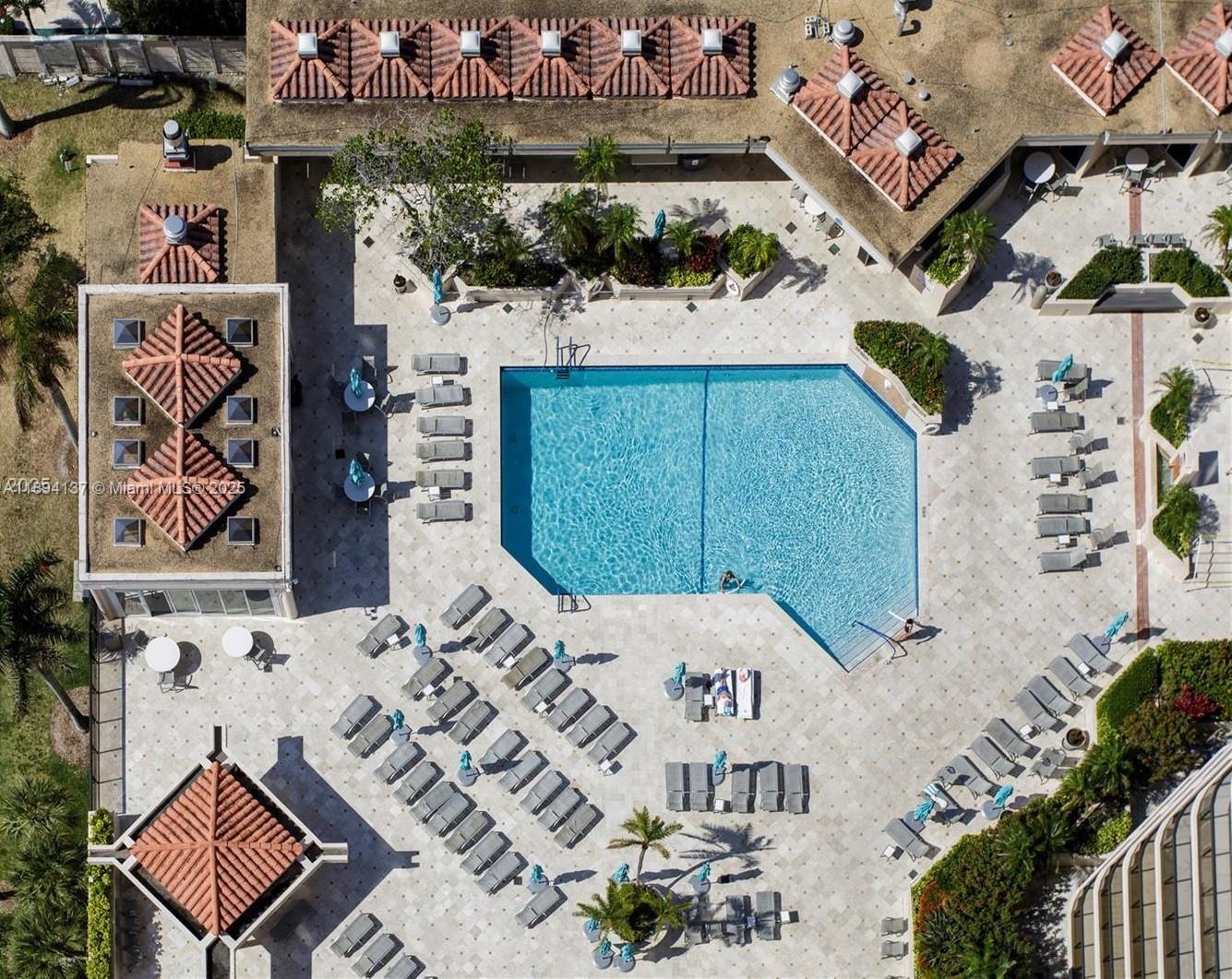 TURNBERRY ISLE SOUTH COND - Residential Lease