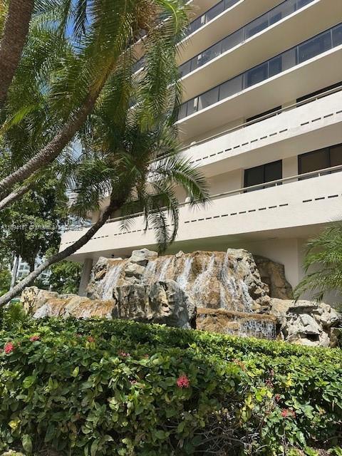 TURNBERRY ISLE SOUTH COND - Residential Lease