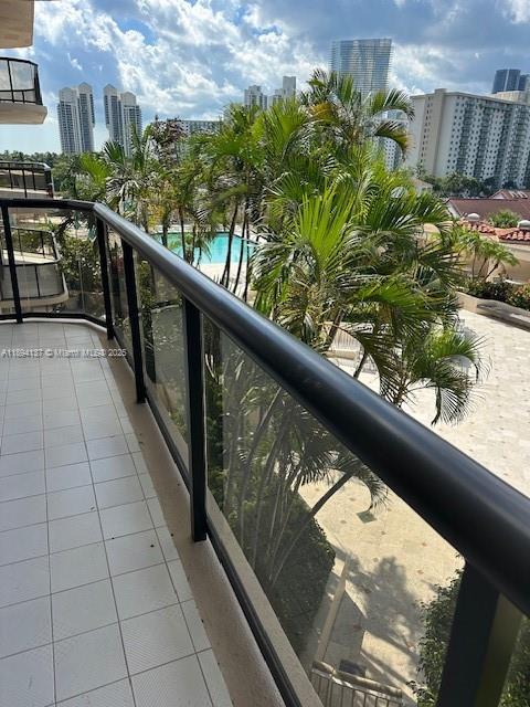 TURNBERRY ISLE SOUTH COND - Residential Lease