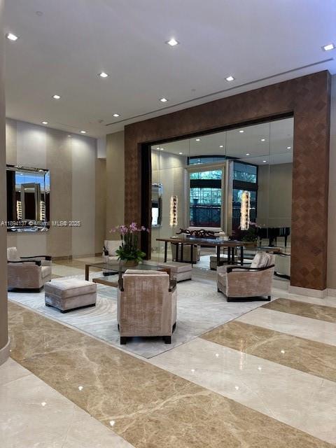 TURNBERRY ISLE SOUTH COND - Residential Lease