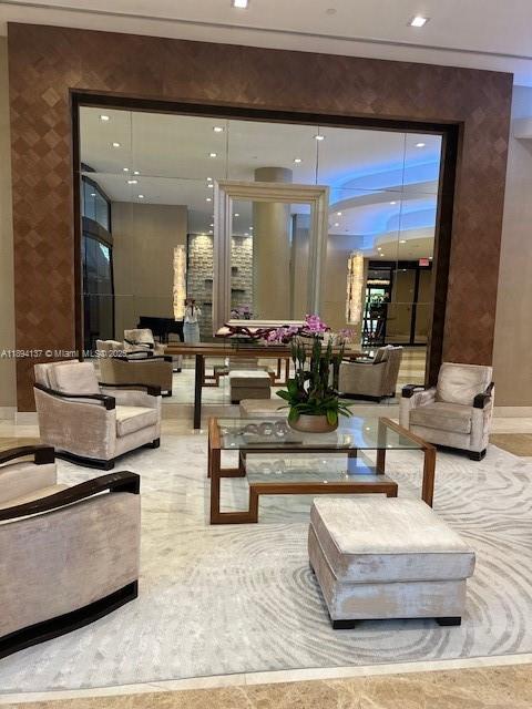 TURNBERRY ISLE SOUTH COND - Residential Lease