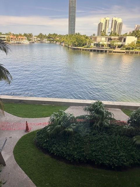 TURNBERRY ISLE SOUTH COND - Residential Lease