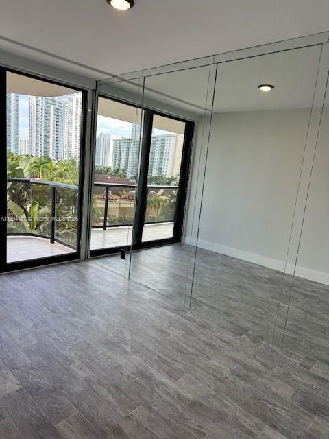 TURNBERRY ISLE SOUTH COND - Residential Lease