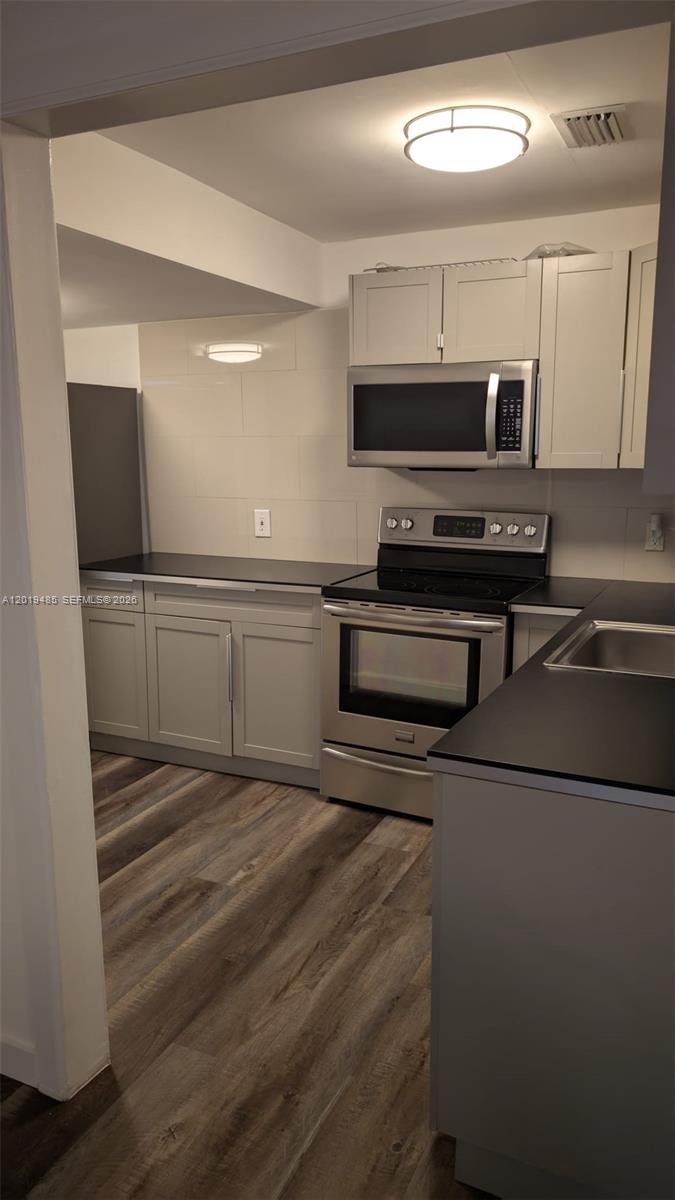 HIALEAH 7TH ADDN - Residential