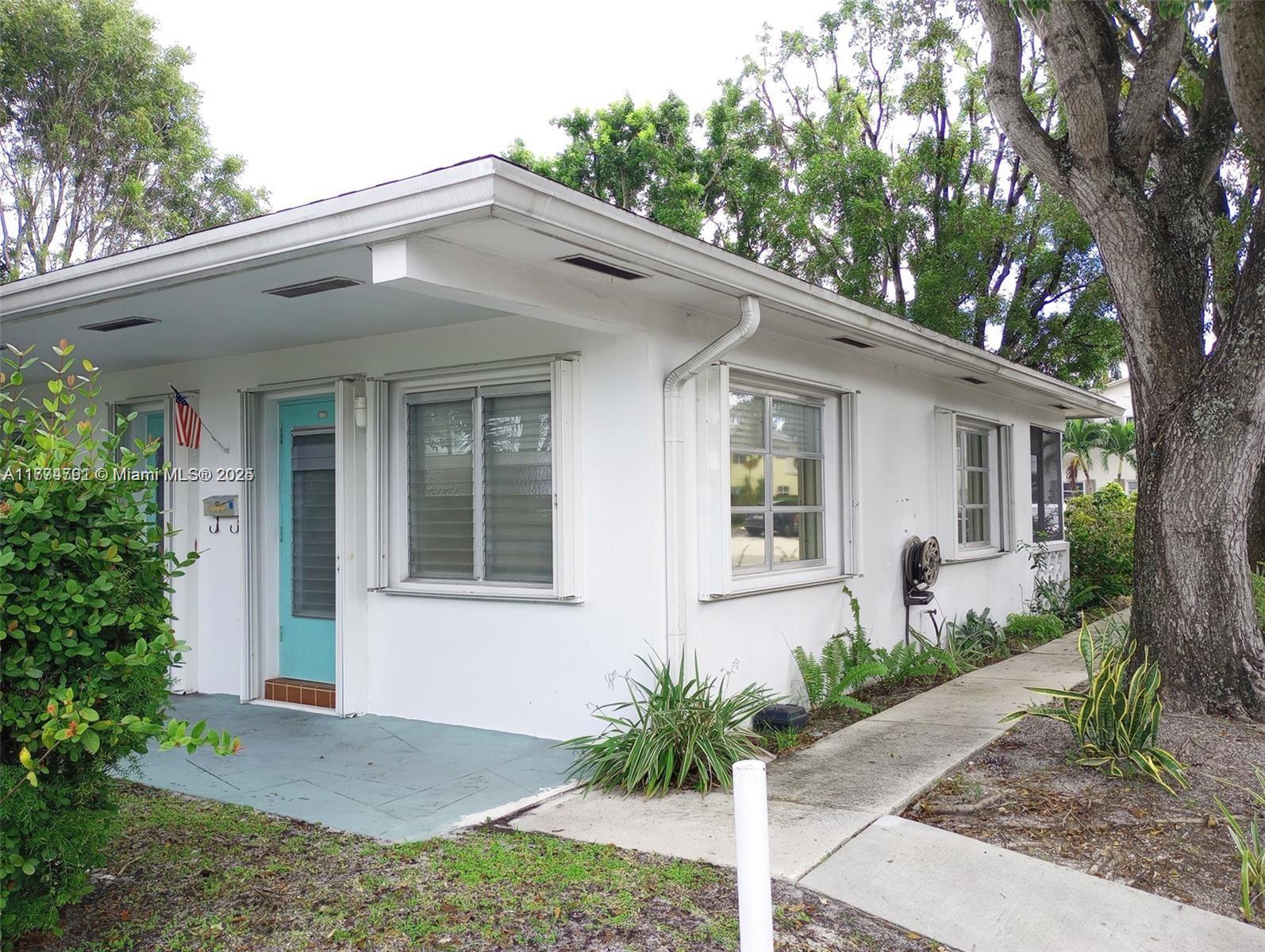 2141 NE 42nd Ct 99