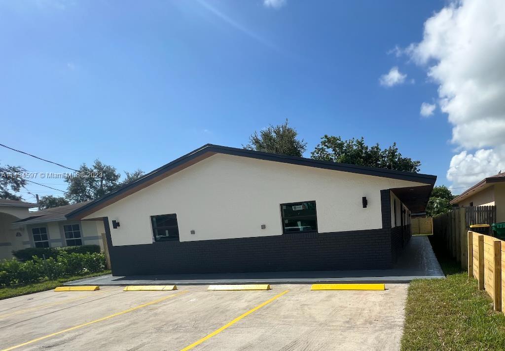Discover charming remodeled villas in Dania Beach. These modern 2-bed, 2-bath villas span 1,250 sq ft with top-notch impact windows, ensuring safety and energy efficiency. Enjoy smart home technology, including a Ring doorbell for added security and convenience.
Located near Dania Pointe, offering restaurants, an IPIC theatre, and shopping. Easy access to I-95, the beach, Airport, and Hardrock Casino. Don't miss this opportunity for an affordable housing 2-bed, 2-bath villas with over $100,000 in equity.