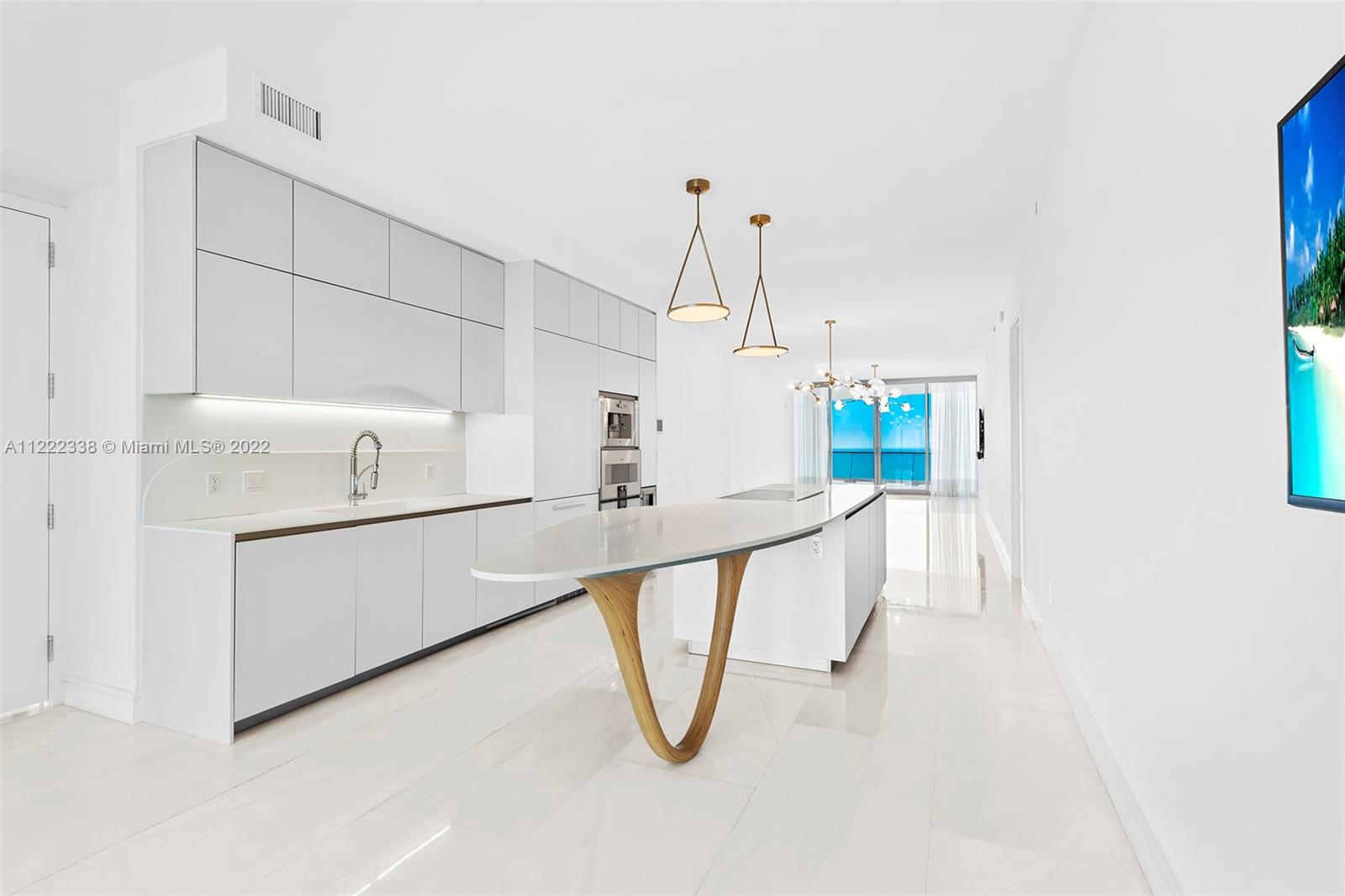 JADE SIGNATURE CONDO - Residential