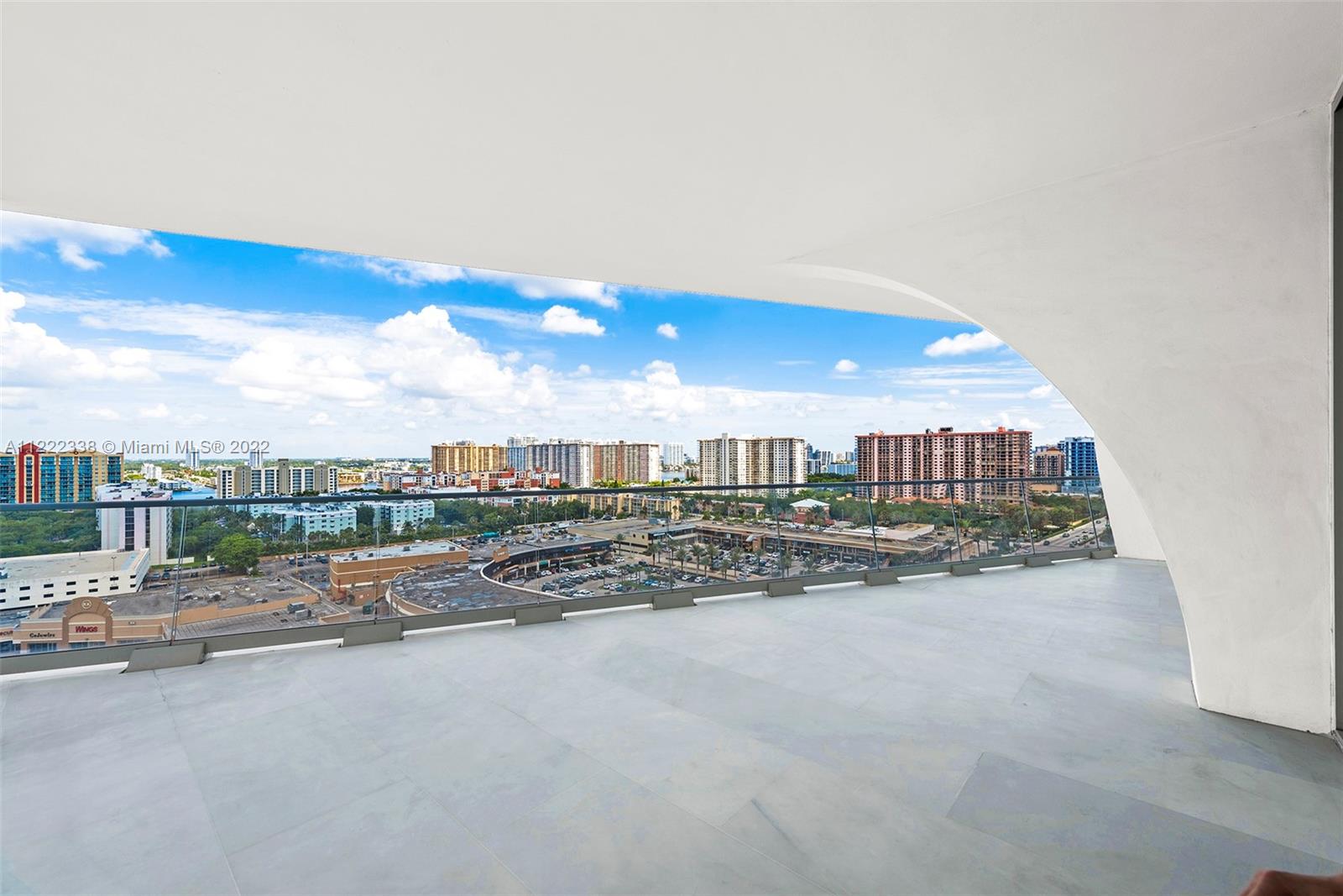 JADE SIGNATURE CONDO - Residential