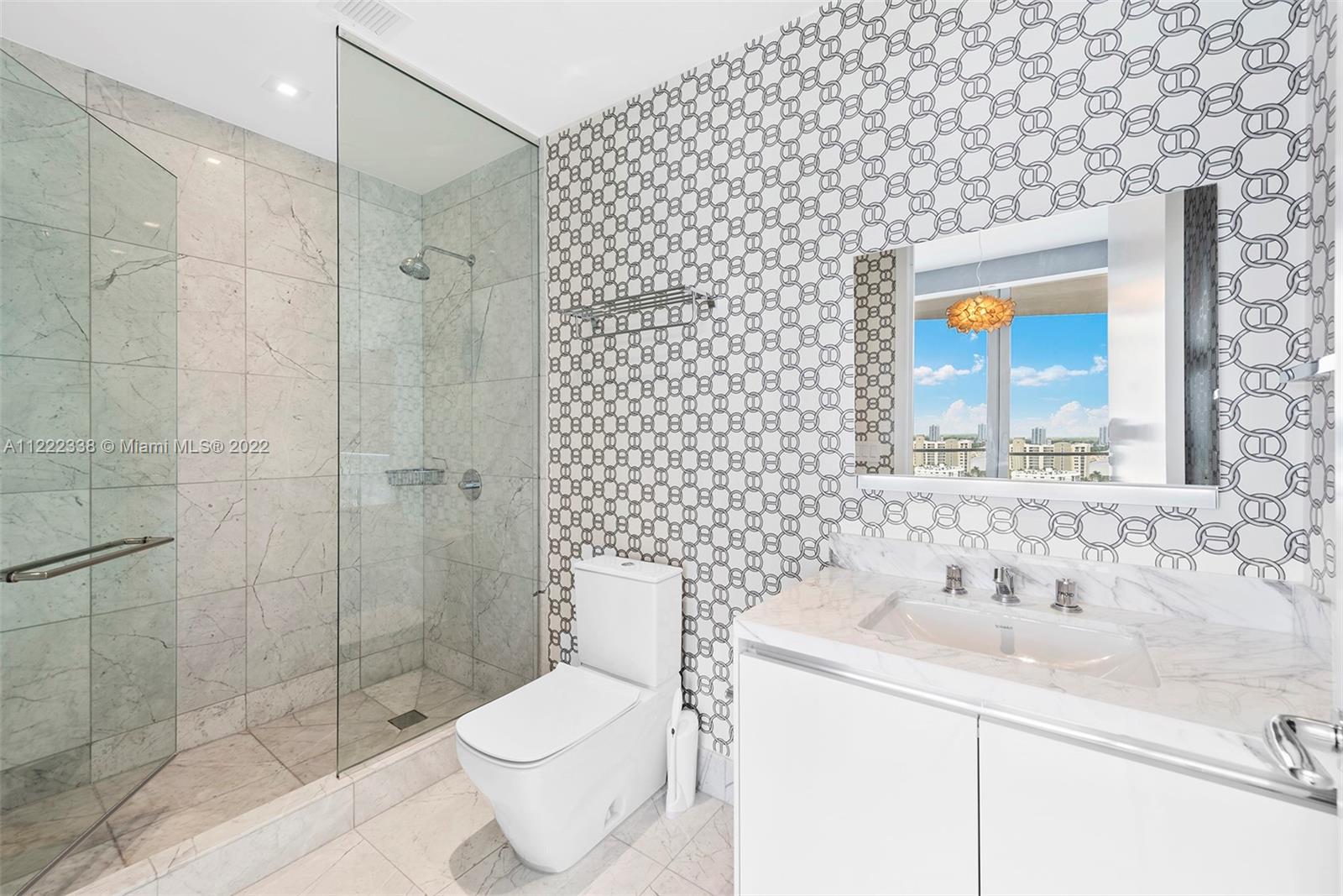 JADE SIGNATURE CONDO - Residential