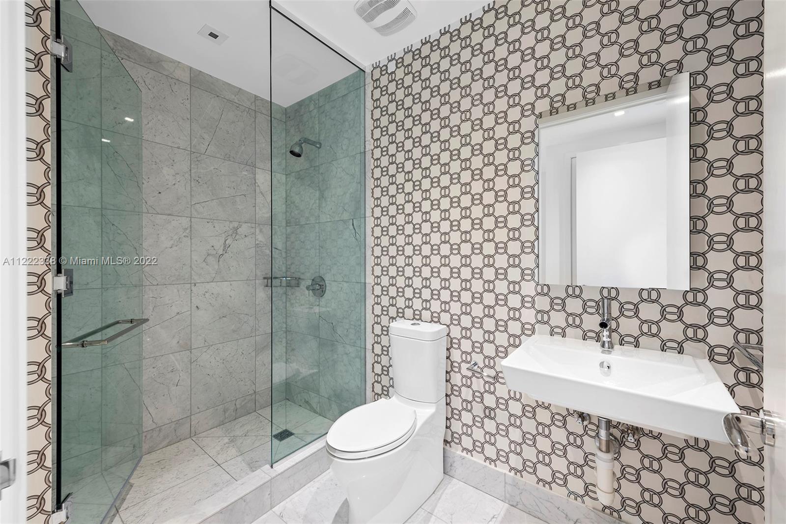 JADE SIGNATURE CONDO - Residential