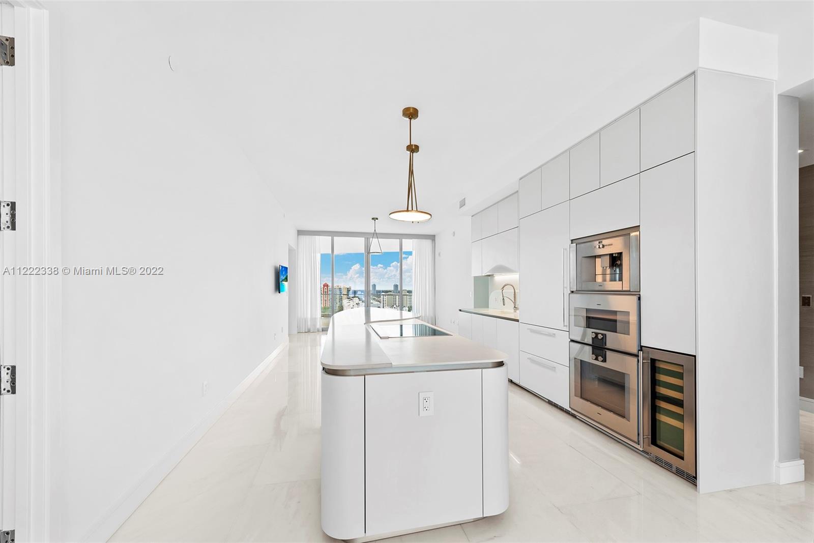 JADE SIGNATURE CONDO - Residential