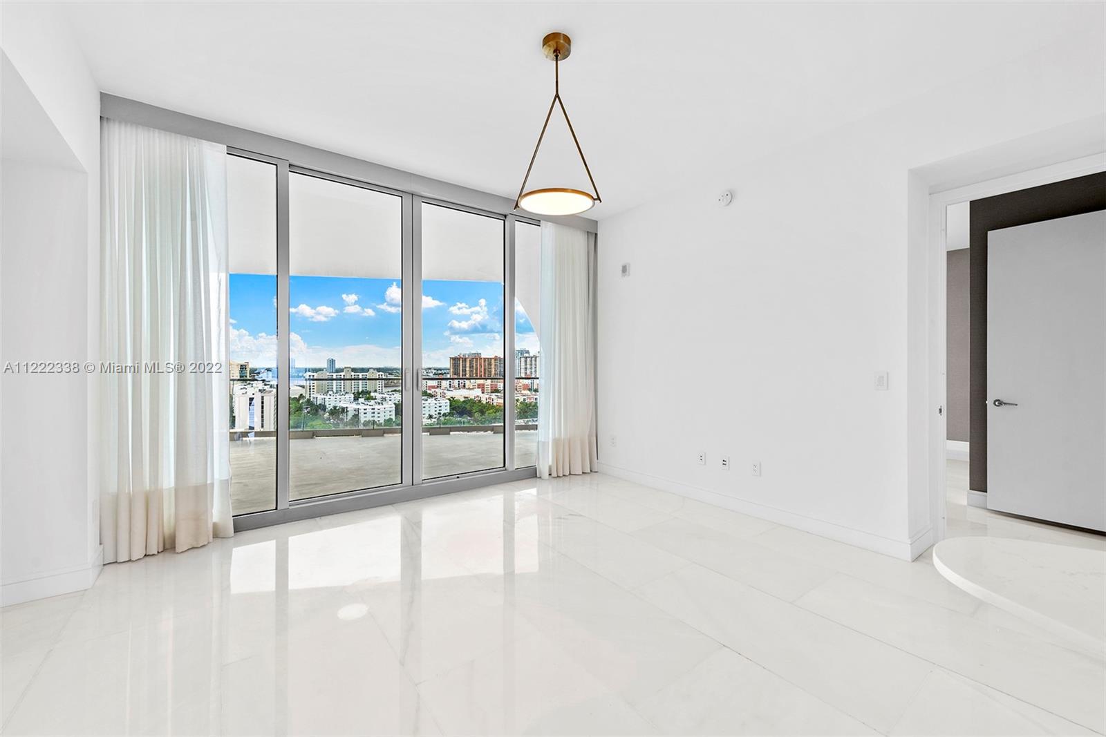 JADE SIGNATURE CONDO - Residential