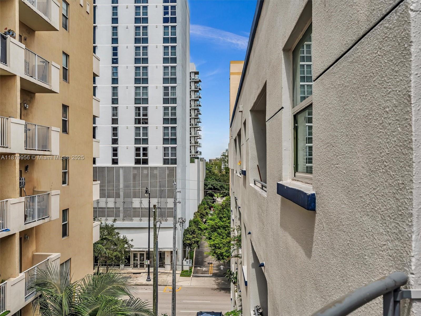 RIOPLAZA CONDOMINIUM SOUT - Residential