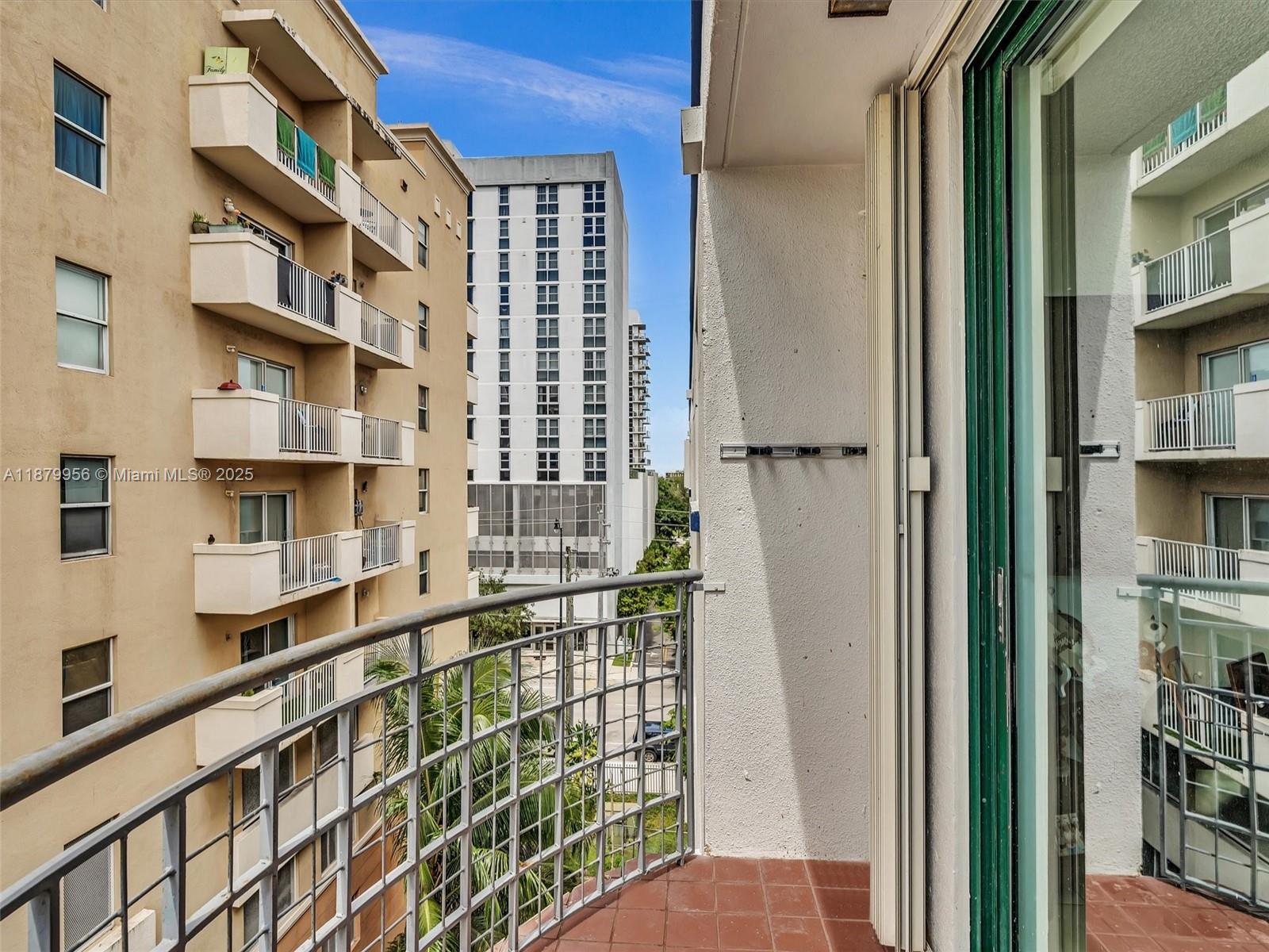 RIOPLAZA CONDOMINIUM SOUT - Residential