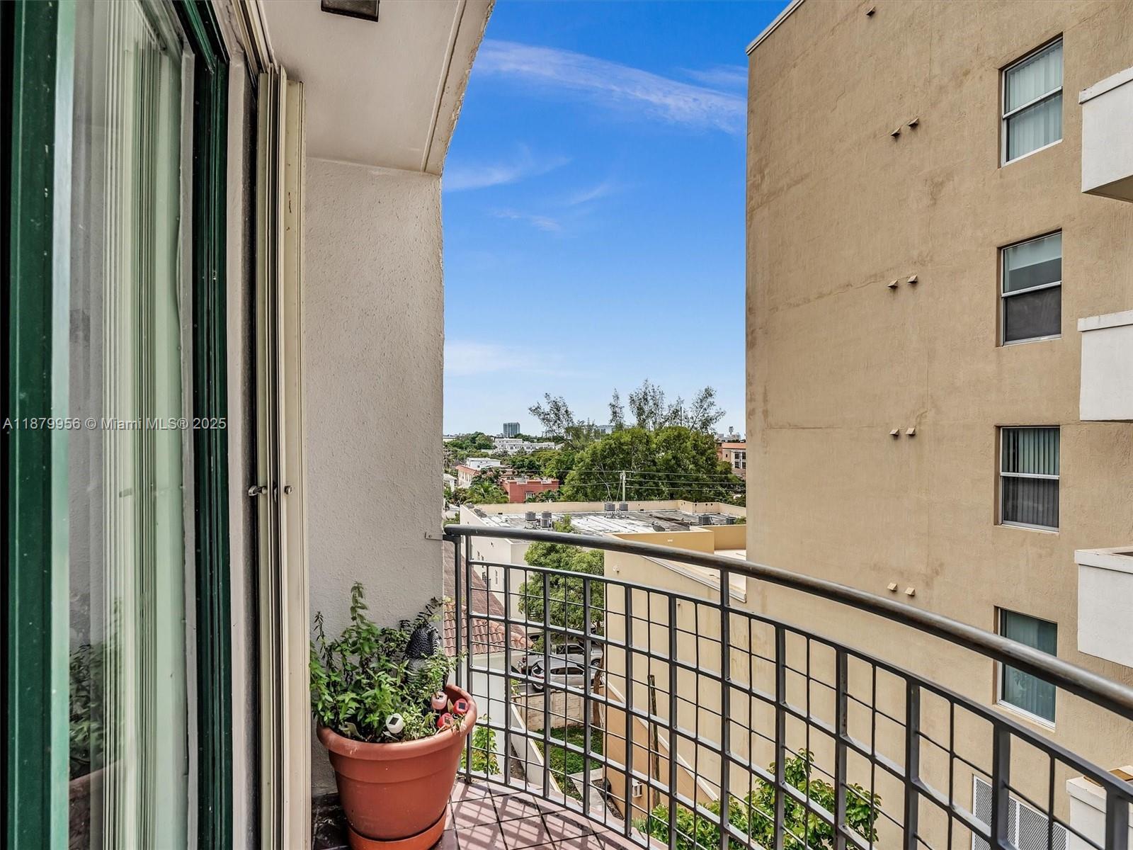 RIOPLAZA CONDOMINIUM SOUT - Residential