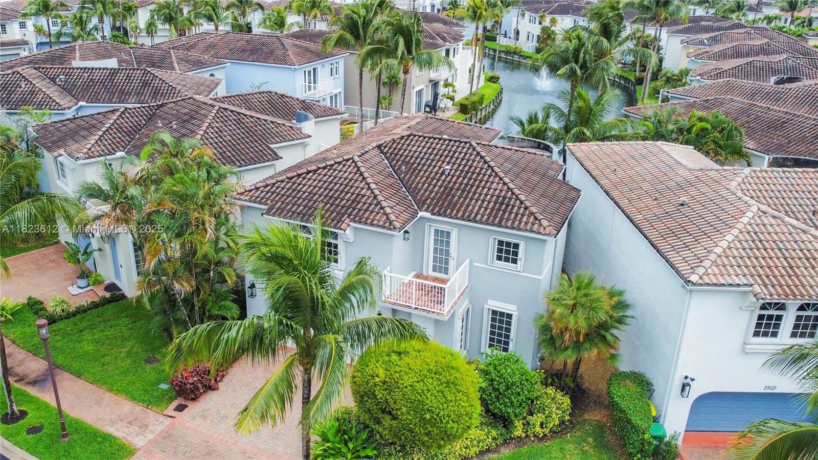 AVENTURA LAKES - PHASE II - Residential