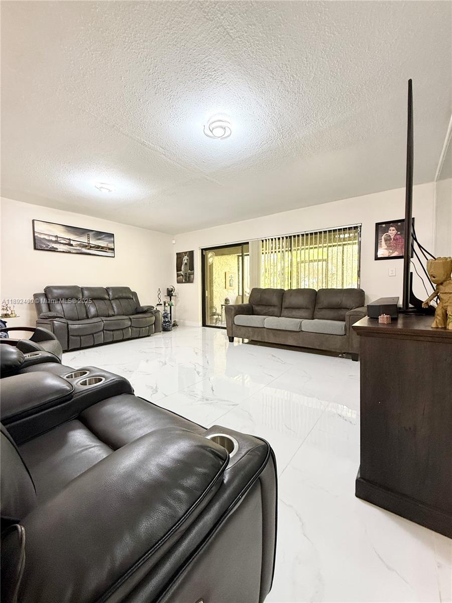 COSTA DEL SOL CONDO #4 - Residential