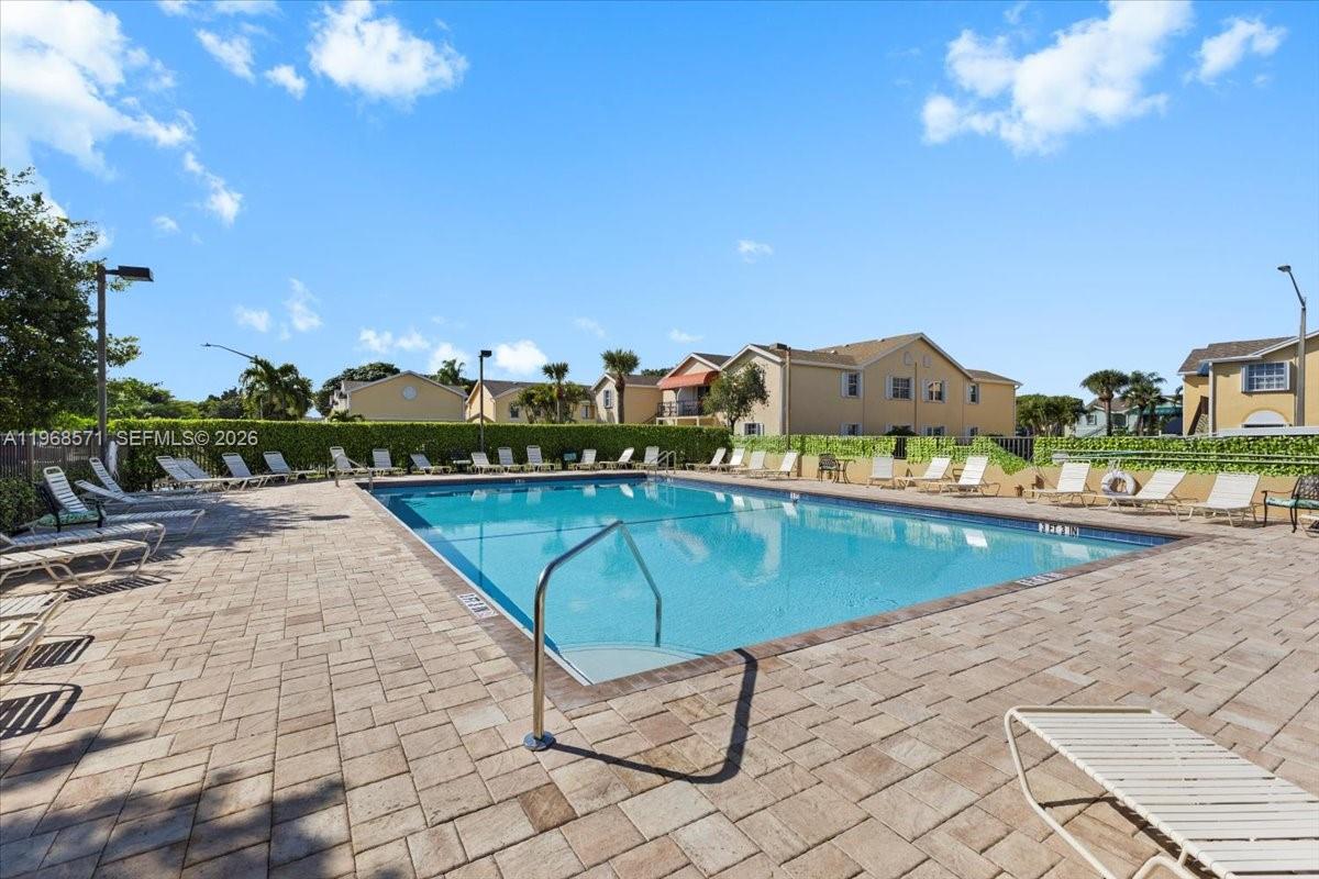 WATERSIDE VILLAGE OF PALM - Residential