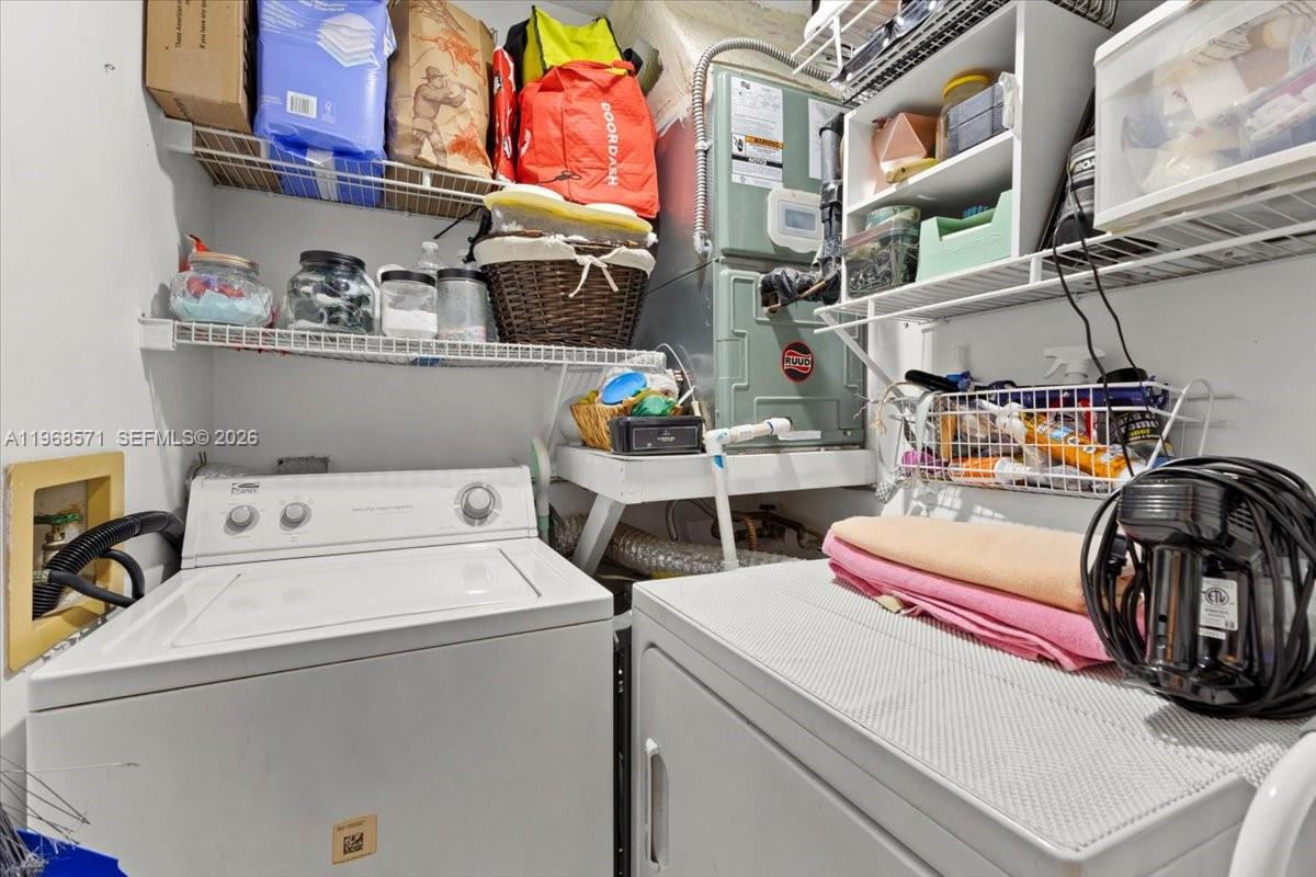 WATERSIDE VILLAGE OF PALM - Residential