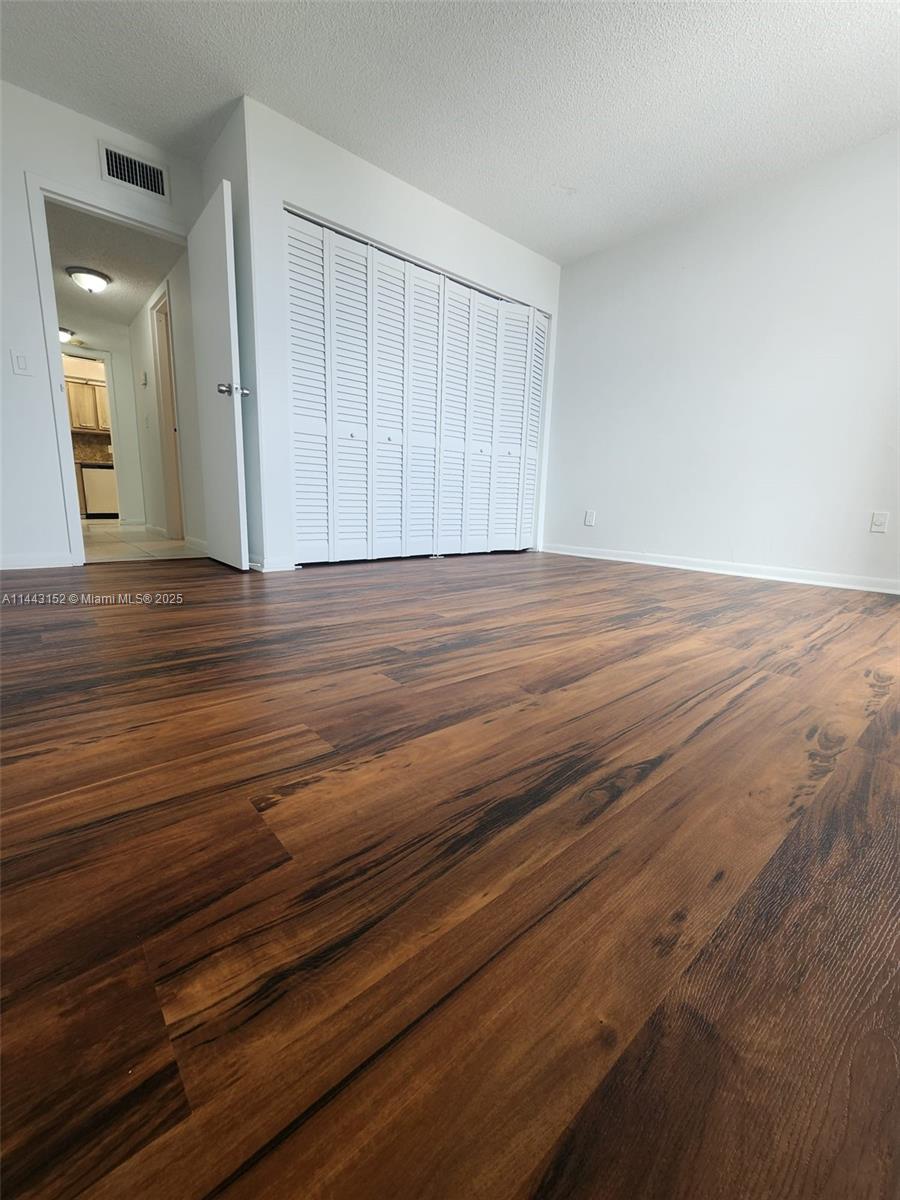 SAILBOAT CAY CONDO - Residential