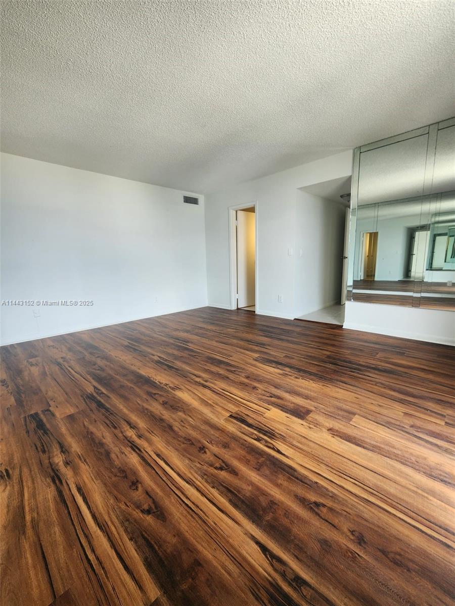 SAILBOAT CAY CONDO - Residential