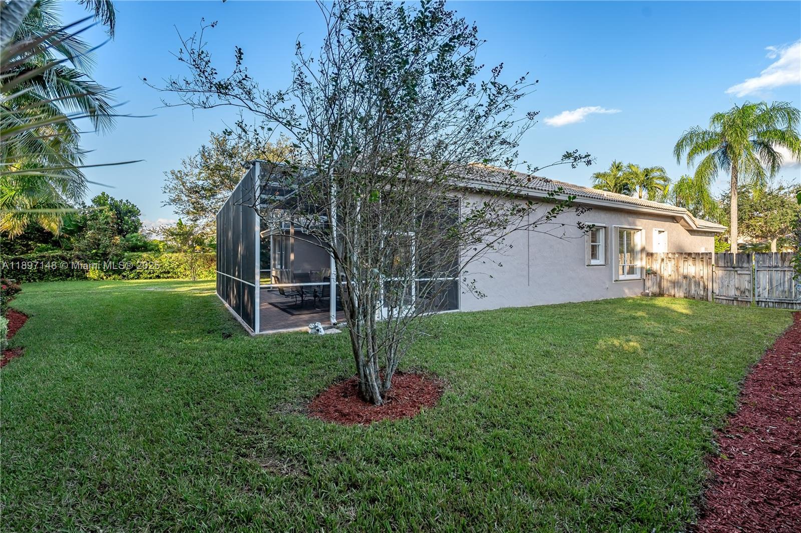 PEMBROKE FALLS - Residential