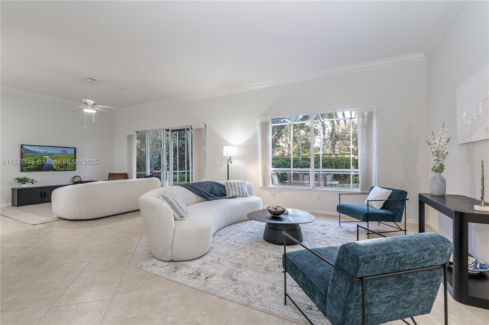 PEMBROKE FALLS - Residential