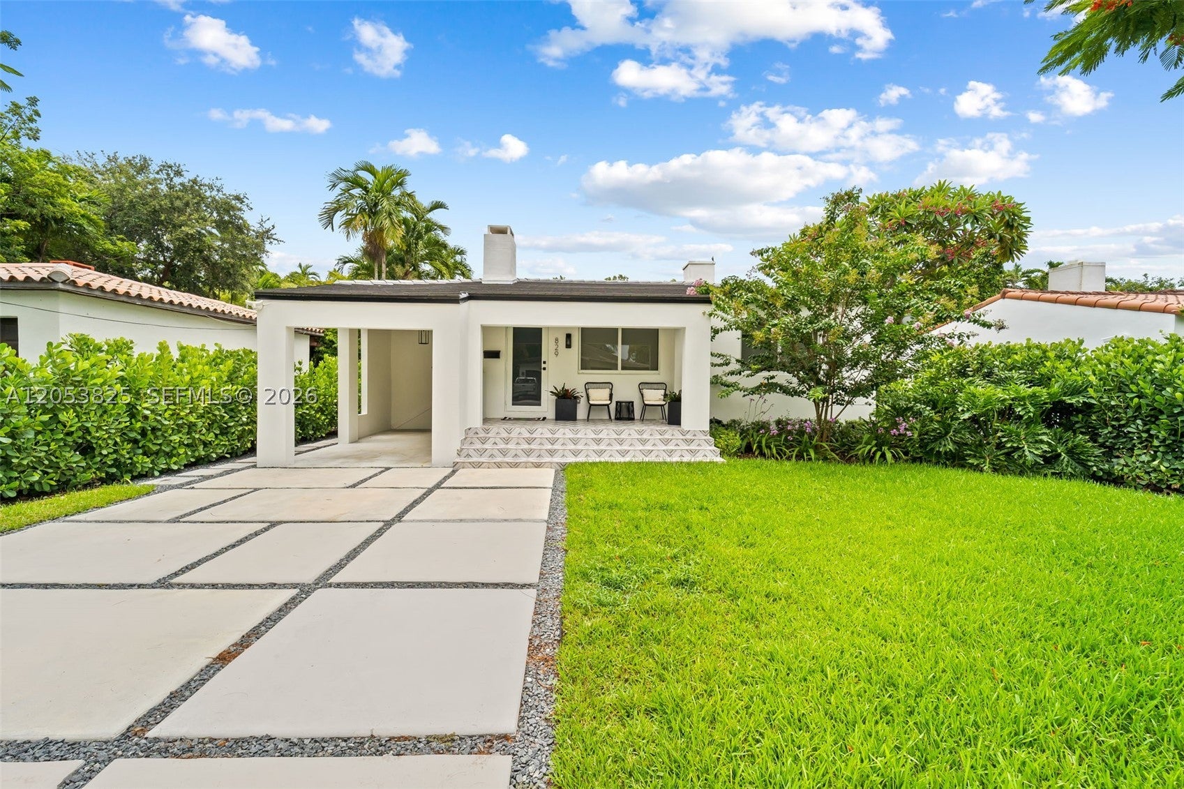 829 Granada Groves Ct