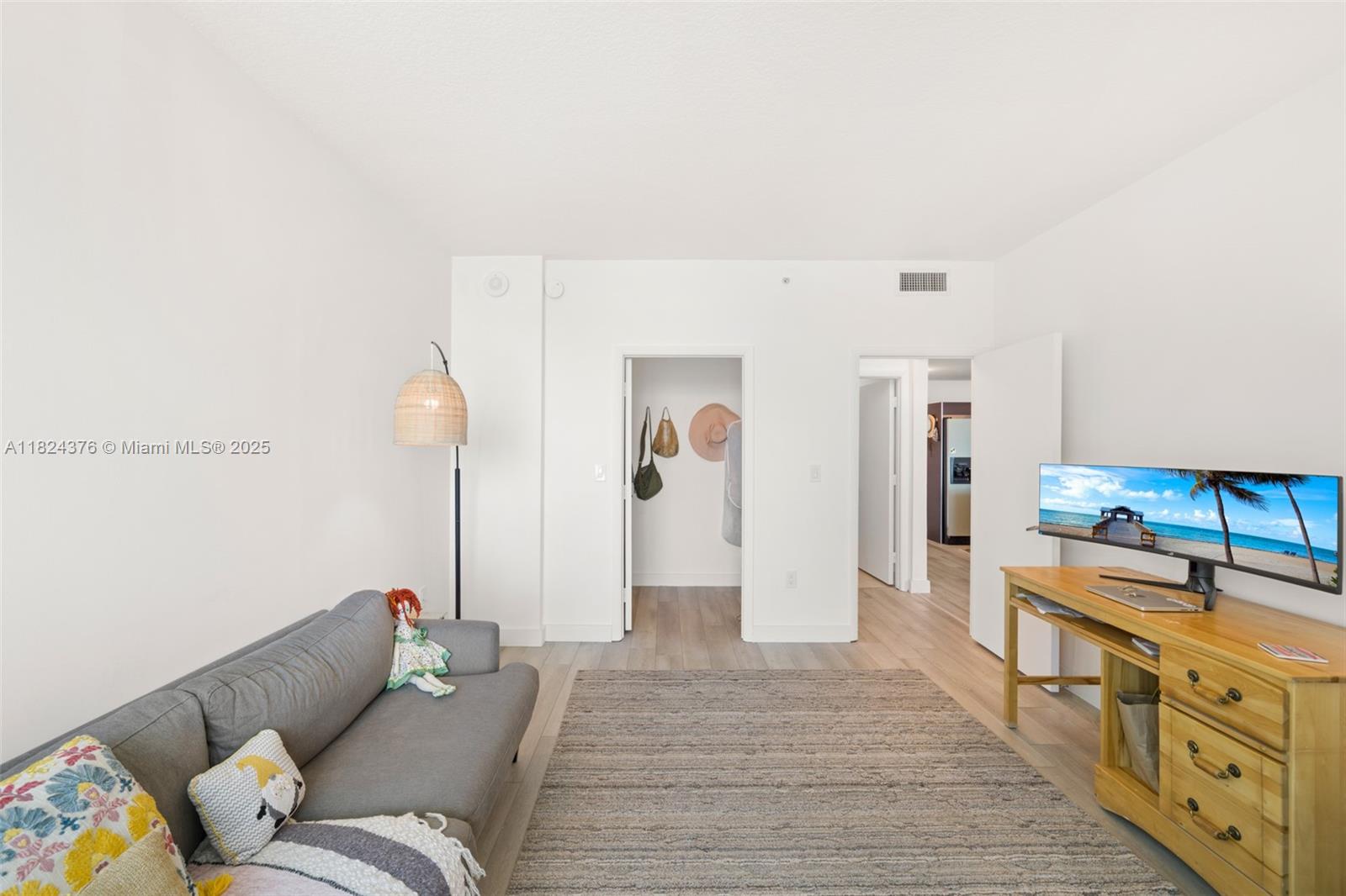 QUANTUM ON THE BAY CONDO - Residential