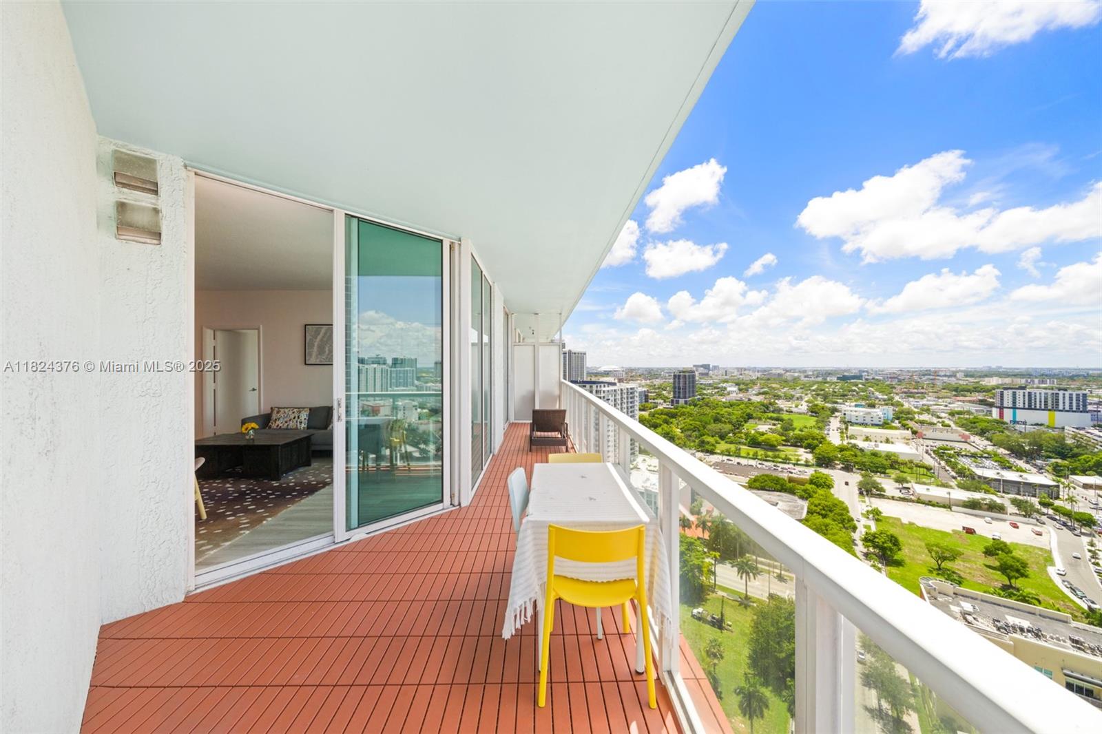 QUANTUM ON THE BAY CONDO - Residential