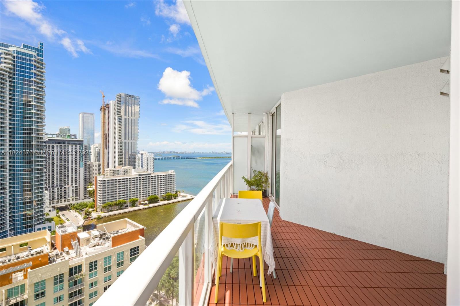 QUANTUM ON THE BAY CONDO - Residential