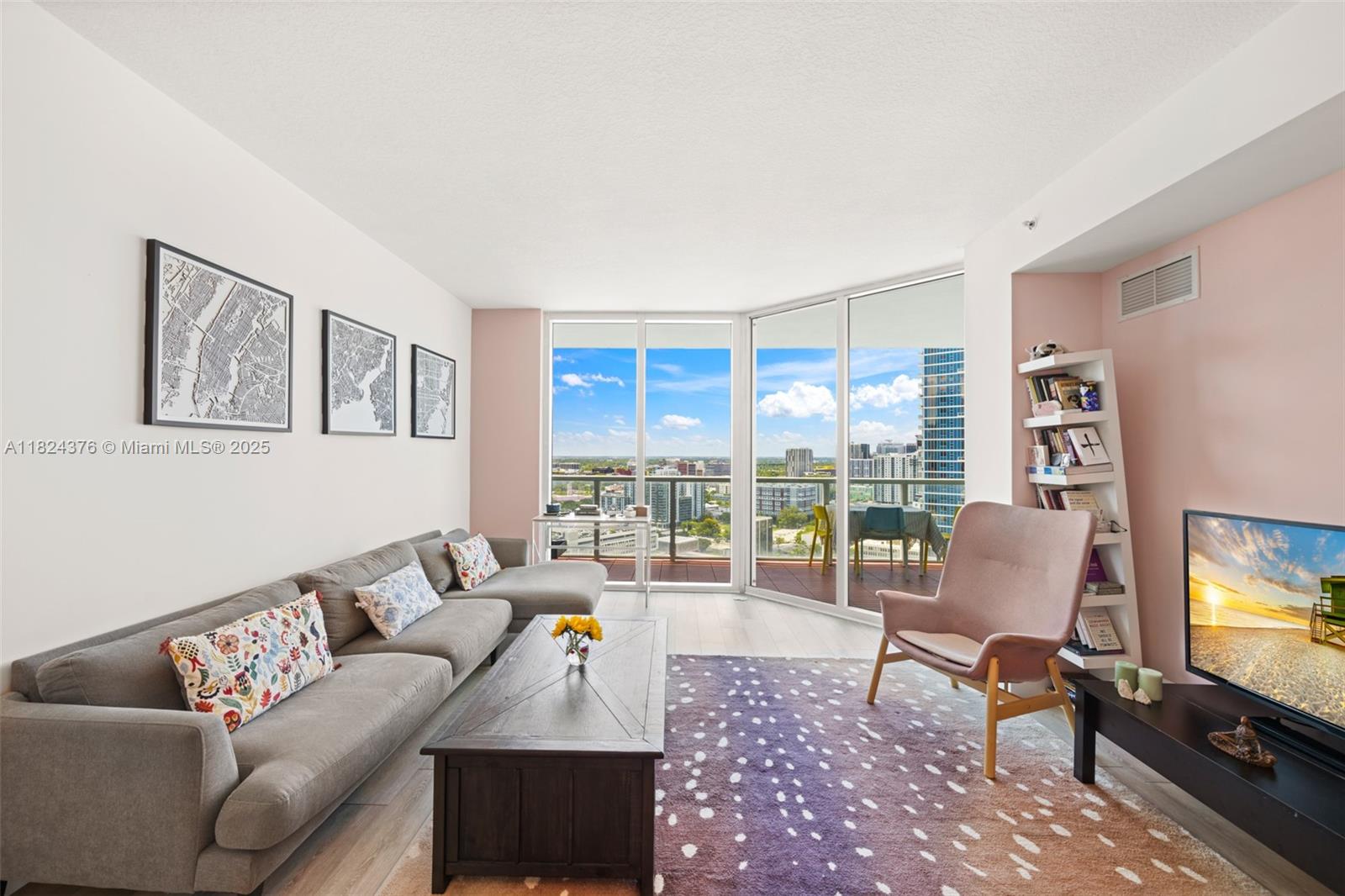 QUANTUM ON THE BAY CONDO - Residential