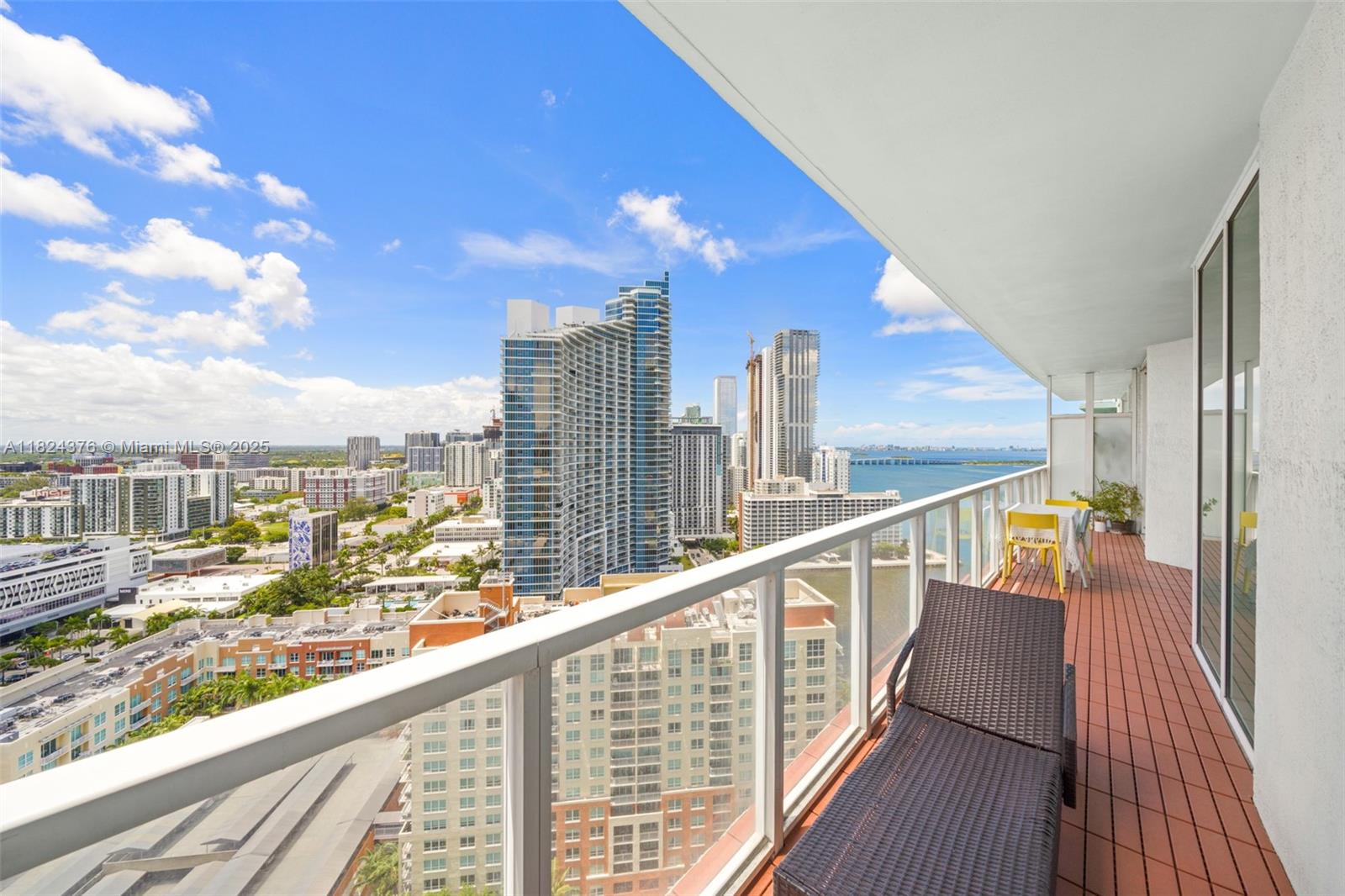 QUANTUM ON THE BAY CONDO - Residential