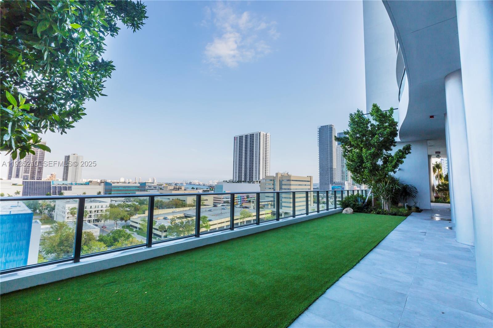 CANVAS CONDO - Residential Lease