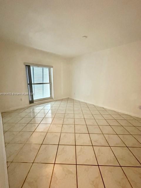 MIAMI LAKES GOLF COURSE V - Residential Lease