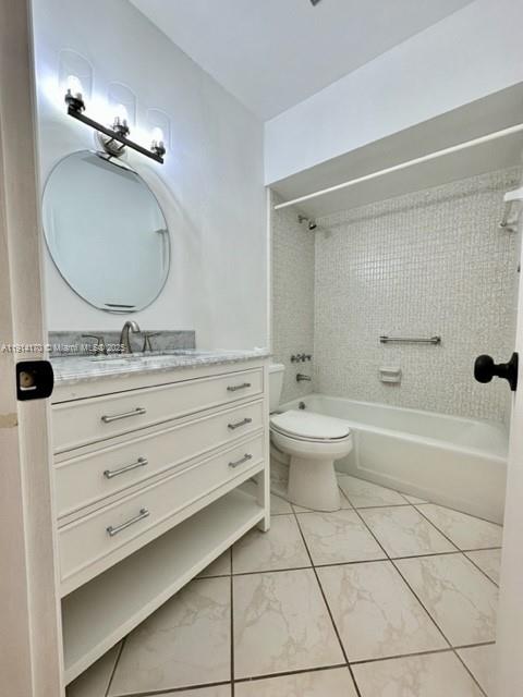 MIAMI LAKES GOLF COURSE V - Residential Lease